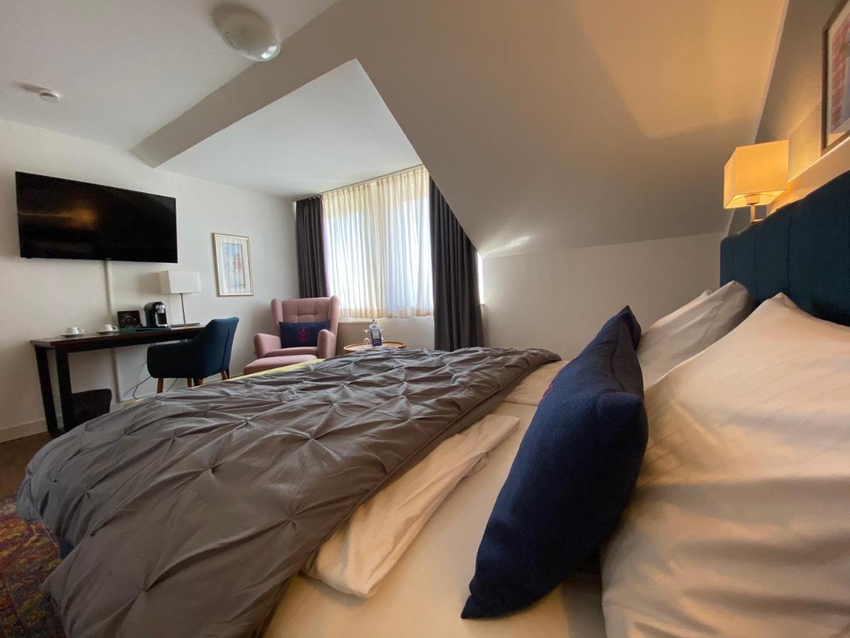 Hafen Hotel Schuetzenhof Бург ауф Фехмарн Екстериор снимка