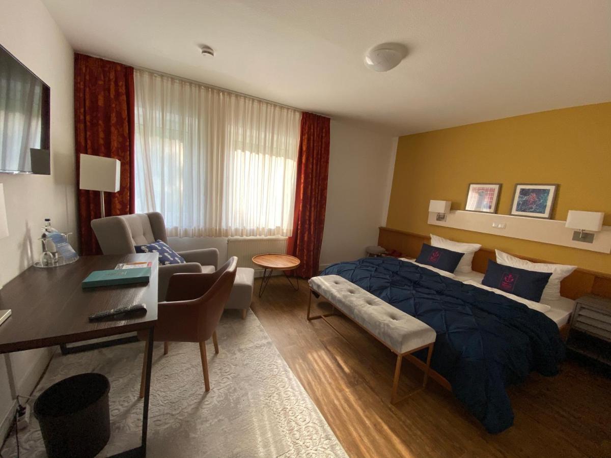 Hafen Hotel Schuetzenhof Бург ауф Фехмарн Екстериор снимка