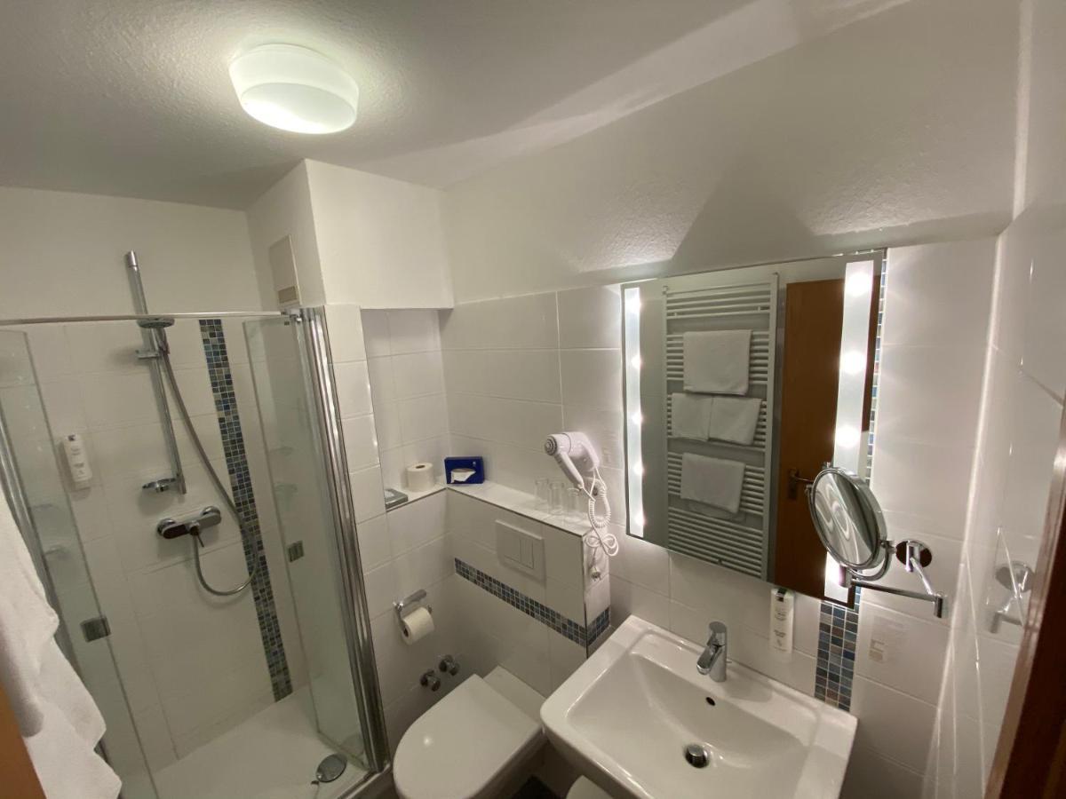 Hafen Hotel Schuetzenhof Бург ауф Фехмарн Екстериор снимка